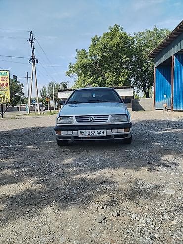 решетка на торнео: Volkswagen Vento: 1993 г., 1.8 л, Седан — 1