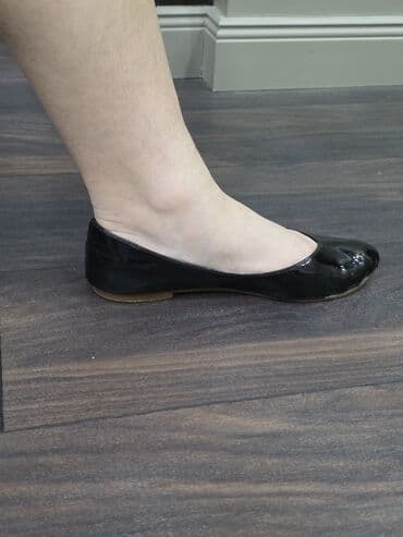 туфли черные с открытым носиком: Туфли, 37, Б/у, цвет - Черный, Самовывоз — 10