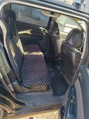 subaru forester 2001: Toyota WISH: 2004 г., 1.8 л, Универсал — 5