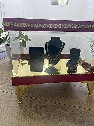 Шкатулки и подставки: Витрина для украшений настольная - Форм‑фактор: компактная витрина на — 4