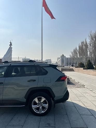 продам рав 4 гибрид: Toyota RAV4: 2021 г., 2.5 л, Автомат, Гибрид, Кроссовер — 9