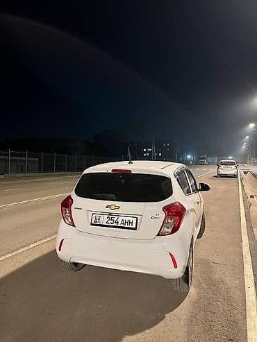 Скупка авто: Chevrolet Spark: 2016 г., 1 л, Автомат, Бензин, Хэтчбэк — 3