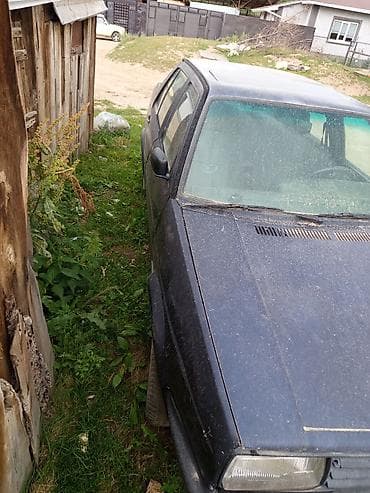 бампер nexia: Volkswagen Golf: 1991 г., Хэтчбэк — 2