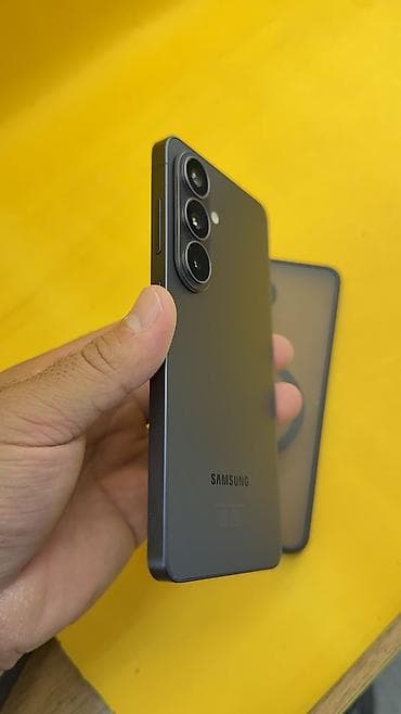 Samsung Galaxy S26, Колдонулган, 256 ГБ, 2 SIM — 3