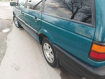 гурзовой волво: Volkswagen Passat: 1993 г., 1.8 л, Ручные, Бензин, Универсал — 5