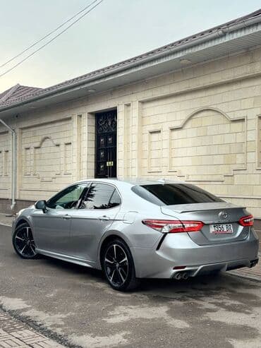 держатель стаканов: Toyota Camry: 2019 г., 2.5 л, Автомат, Бензин, Седан — 3