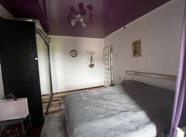 продаю квартиру без ремонта бишкеке: 2 комнаты, 52 м², 104 серия, 4 этаж, Евроремонт — 5