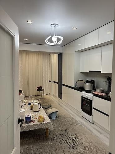 светы для дома: Продается 2-комнатная квартира, 74м², район Аламединского рынка — 3