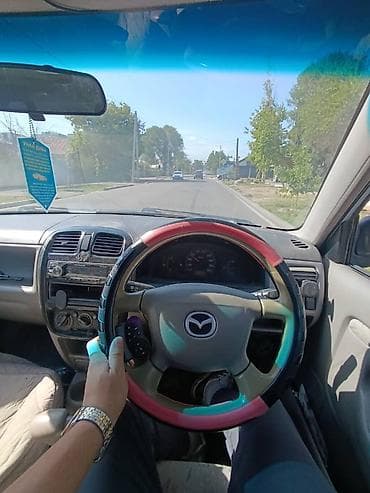 bcd com: Mazda Demio: 2001 г., Автомат, Бензин, Хэтчбэк — 4