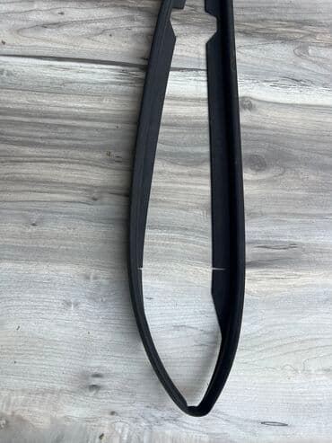 подкрыльник на ист: Утеплитель капота Toyota, Б/у, Оригинал — 3