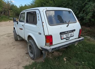 квадроцикл бэушный: ВАЗ (ЛАДА) 4x4 Нива: 2001 г., 1.7 л, Механика, Бензиновая, Хэтчбэк — 4