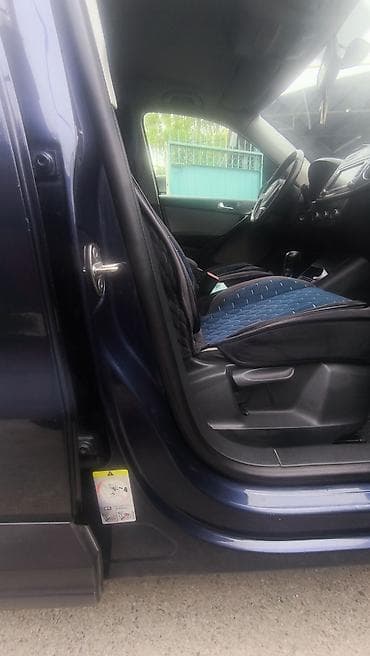 bid e2: Volkswagen Tiguan: 2011 г., Кроссовер — 3