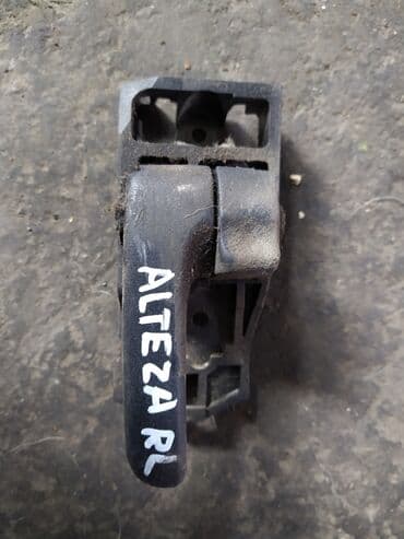 дом калесах: Toyota Altezza / Lexus IS200 дверная ручка внутренняя, Тойота Алтеза / — 1