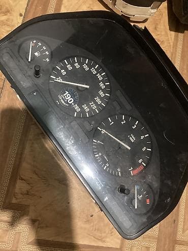 Щиток приборов BMW 1991 г., Б/у, Оригинал, Германия