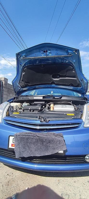 toyo: Toyota Prius: 2005 г., Автомат, Гибрид, Хэтчбэк — 10