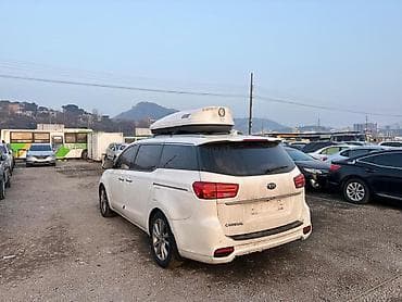 реео: Kia Carnival: 2019 г., 2.2 л, Автомат, Дизель, Минивэн — 3