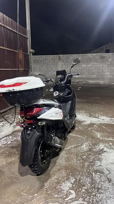 Транспорт: Макси-скутер Yamaha, 160 куб. см, Бензин, Колдонулган — 3