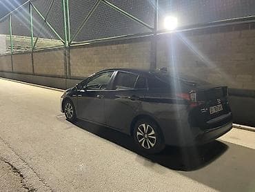 Toyota: Toyota Prius: 2021 г., 1.8 л, Гибрид, Хэтчбэк — 6