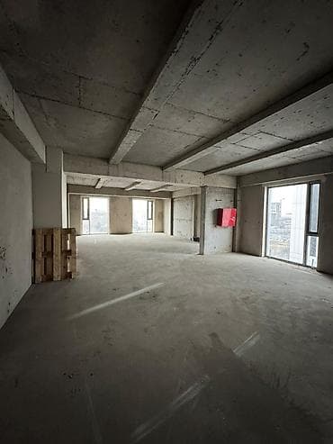 red centr: Аренда офисов, 95 м², В бизнес центре, 1 линия, С системой безопасности — 5