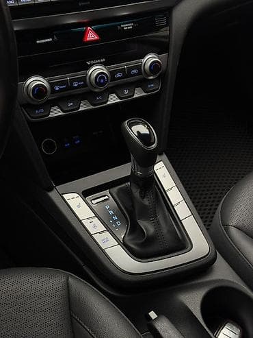 elentra: Hyundai Elantra: 2020 г., Автомат, Седан — 10