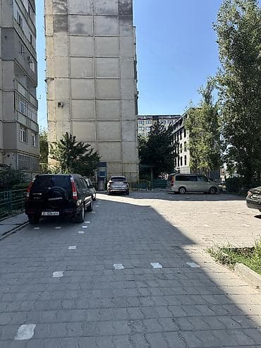 flat osh: 2 комнаты, 44 м², 6 мкр 104 серия, 3 этаж — 9