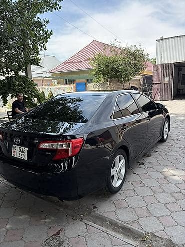 Транспорт: Toyota Camry: 2013 г., Автомат, Бензин, Седан — 3