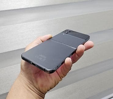 Техника и электроника: Samsung Galaxy Z Flip 4, Б/у, 128 ГБ, цвет - Черный, 1 SIM, 2 SIM, eSIM — 4