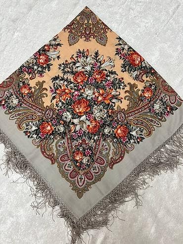 Юбкалар: Платок♥️Платки♥️ Павлопосадский платки✨ Размер 135см*135см с бахромой — 3