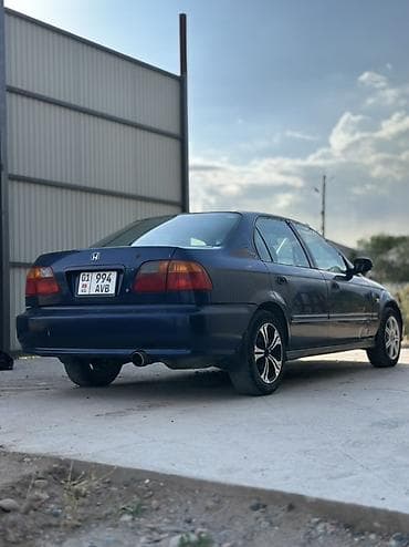 каропка цивик: Honda Civic: 2000 г., Автомат, Седан — 5