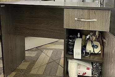 машинка для стрижки животных: Стол для маникюра из ЛДСП с надстройкой - Функциональная рабочая — 4