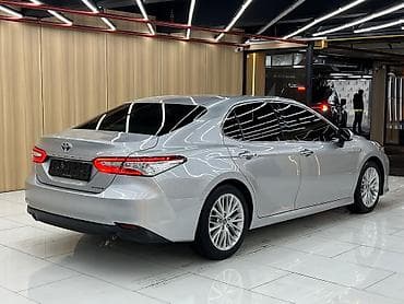 авто камри: Toyota Camry: 2018 г., 2.5 л, Автомат, Гибрид, Седан — 4