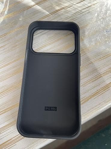 левый наушник airpods 3: Чехол для смартфона iPhone 17 Pro (указано «IP17 PRO» на внутренней — 2