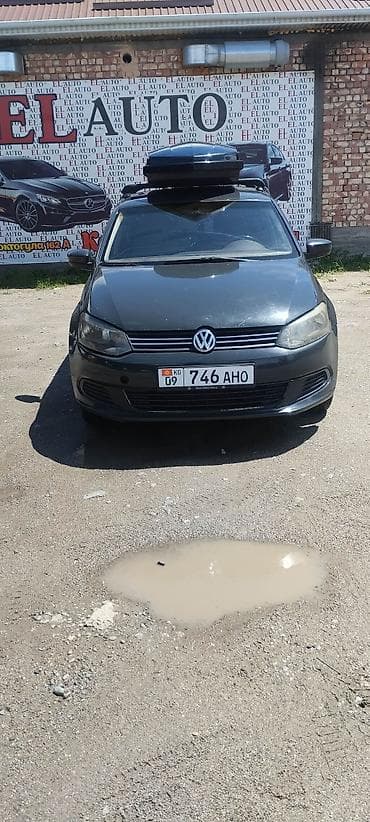 Volkswagen Polo: 2011 г., 1.6 л, Седан
