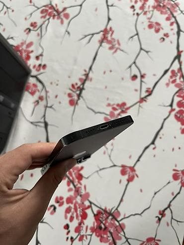 poco s3: IPhone 14 Pro, 256 ГБ, 79 % — 9