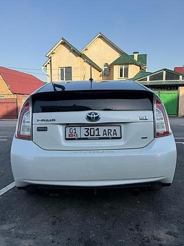 lexus ct: Toyota Prius: 2013 г., 1.8 л, Автомат, Гибрид, Хэтчбэк — 4