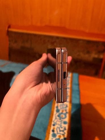 canon ef: Samsung Galaxy Z Fold 5, Б/у, 256 ГБ, цвет - Голубой, 1 SIM, eSIM — 7