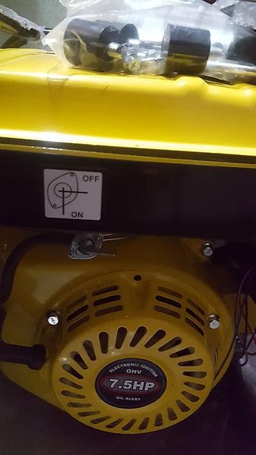 Все для дома и сада: Бензиновый генератор DeWALT 6500AV с аккумулятором запуск от ключа — 4