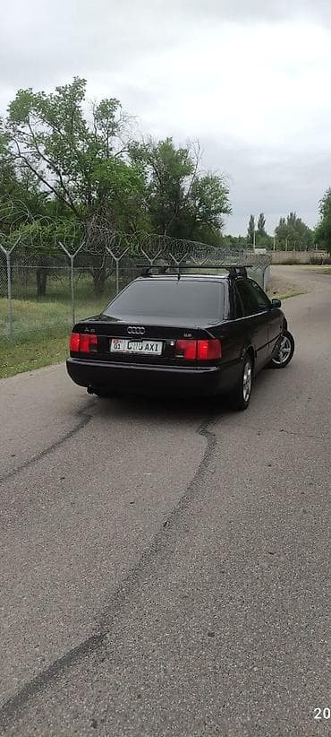 Продажа авто: Audi A6: 1995 г., 2 л, Механика, Бензин, Седан — 10