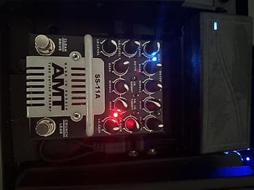 Гитаралар: Продаю профессиональный педалборд 1. Вах Behringer hellBaby 2. AMT — 3
