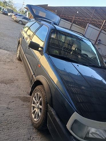 volkswagen multivan: Volkswagen Passat Variant: 1990 г., Универсал — 2