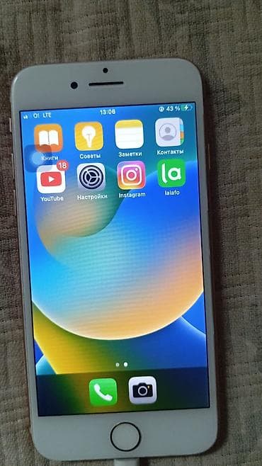 8 айфон: IPhone 8, Б/у, 64 ГБ, Золотой, 100 % — 2