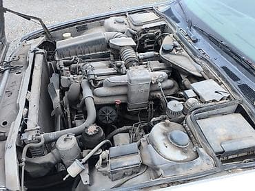 круглый: BMW 7 series: 1991 г., 3 л, Механика, Бензин, Седан — 6