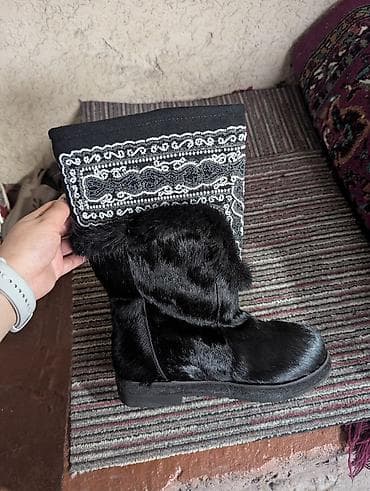 Теплые зимние сапоги-унты из натурального меха - Материал верха
