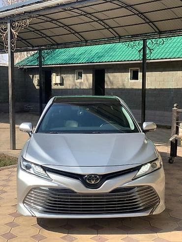 lada 2113: Toyota Camry: 2018 г., 2.5 л, Автомат, Бензин, Седан — 4