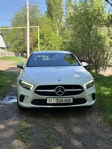 audi a3: Mercedes-Benz A-Class: 2020 г., 2 л, Автомат, Бензин, Седан — 1