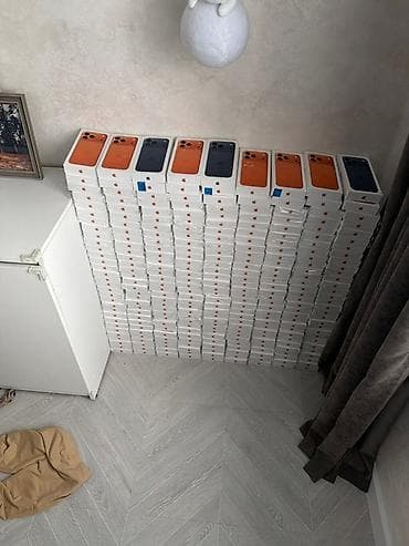 IPhone 17 Pro Max, Новый, 256 ГБ, Оранжевый, Коробка — 2