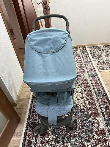 коля: Прогулочная коляска с большим капюшоном, цвет — светло‑голубой — 5