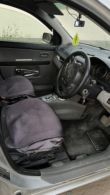 Mazda Demio: 2003 г., 1.5 л, Автомат, Бензин, Хэтчбэк — 7