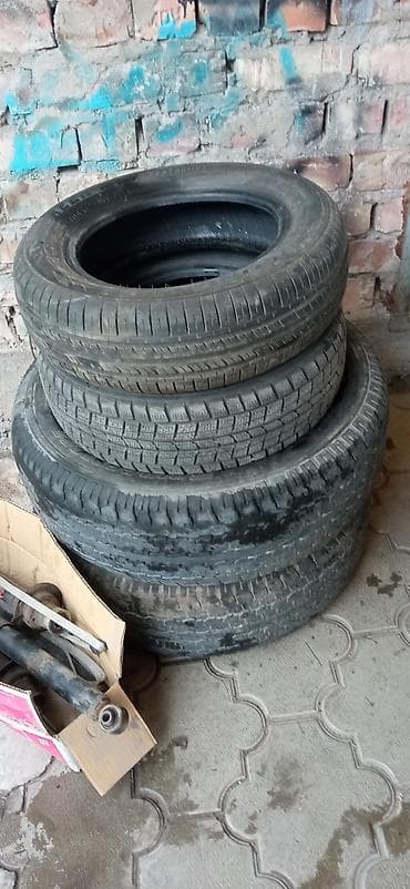 14 r: Автомобильные шины (разные типы и рисунки протектора), комплектами и — 5