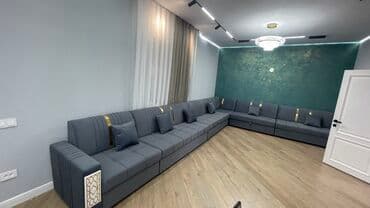 Угловой диван, C подушками, Трехместный at lalafo.kg Угловой диван, C подушками, Трехместный